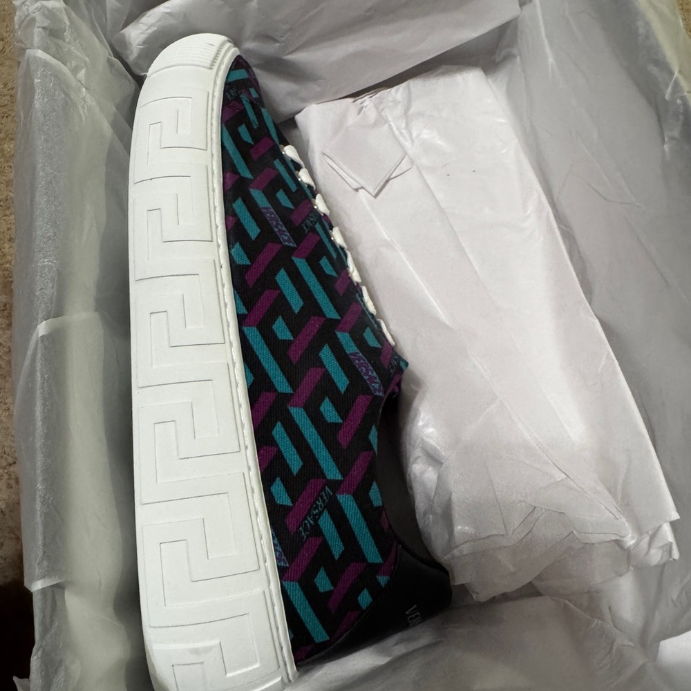 Versace Multicolor Patterned Sneakers Authentic - Picture 2 of 5